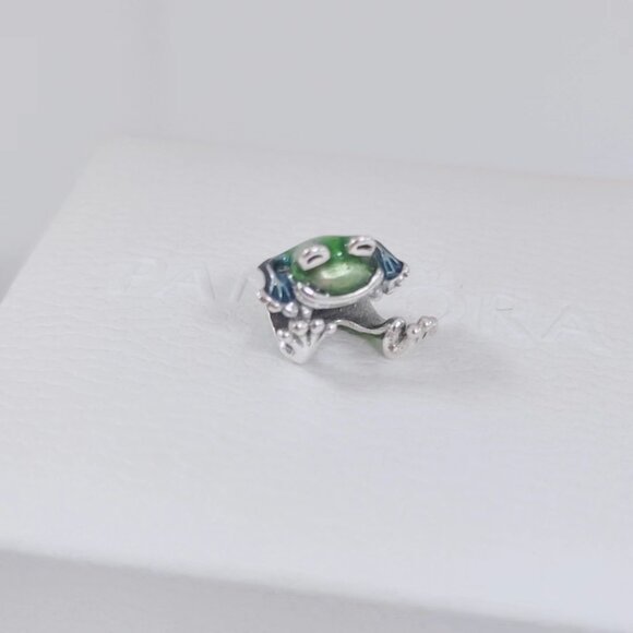 Pandora Climbing Frog Charm S925 Silver with box - Picture 4 of 9